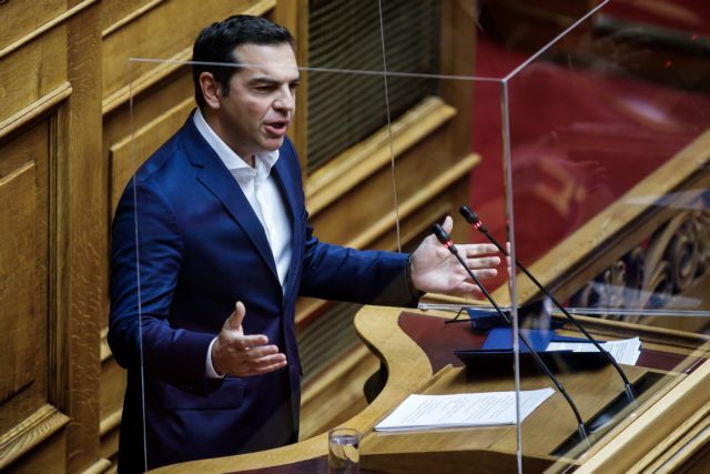 Σε εξέλιξη η ομιλία Τσίπρα στη Βουλή για τον νομοσχέδιο για τα ΑΕΙ