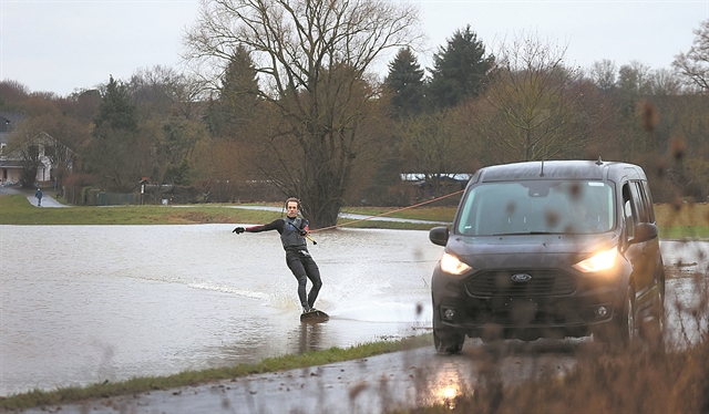 Κλάτενμπεργκ: «Δέχομαι απειλές»