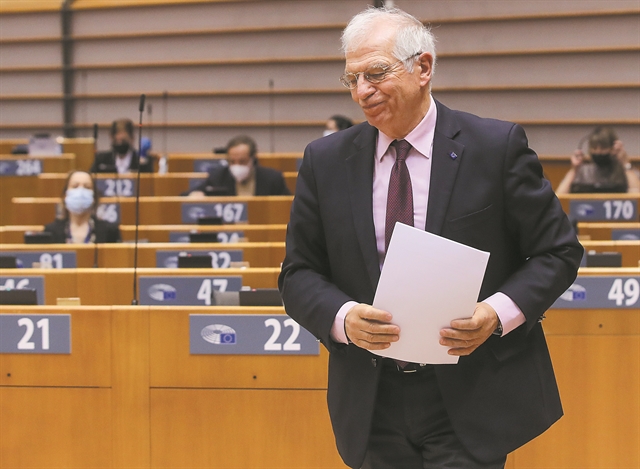 Μετά τη Φον ντερ Λάιεν, στο στόχαστρο ο Μπορέλ