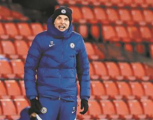 Οιωνοί εναντίον πραγματικότητας