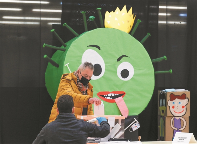 Παραμένουν πλειοψηφία οι αυτονομιστές