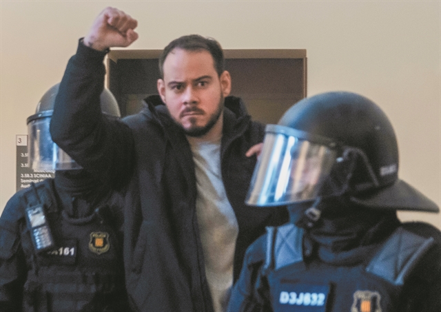 Ο καταλανός ράπερ που ενοχλεί το σύστημα