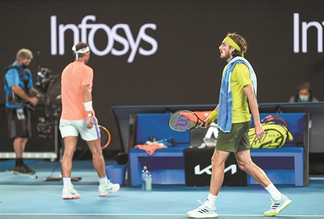 Σφίγγει ο κλοιός για τους ανεμβολίαστους