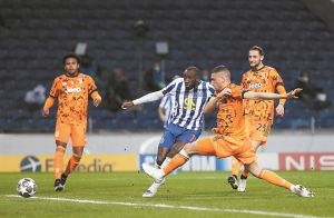 Μπιανκονέρι και δώρα φέροντες