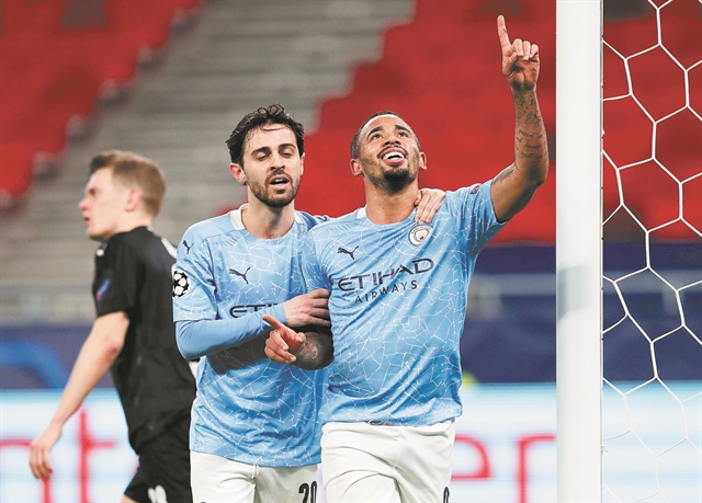 Απόλυτοι κυρίαρχοι οι Πολίτες