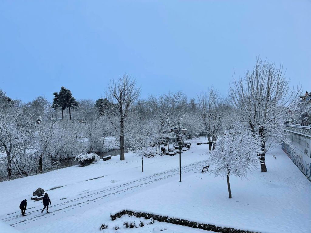 Μήδεια : Πλησιάζει την Αττική η κακοκαιρία – Δείτε εικόνες από την χιονισμένη Ελλάδα