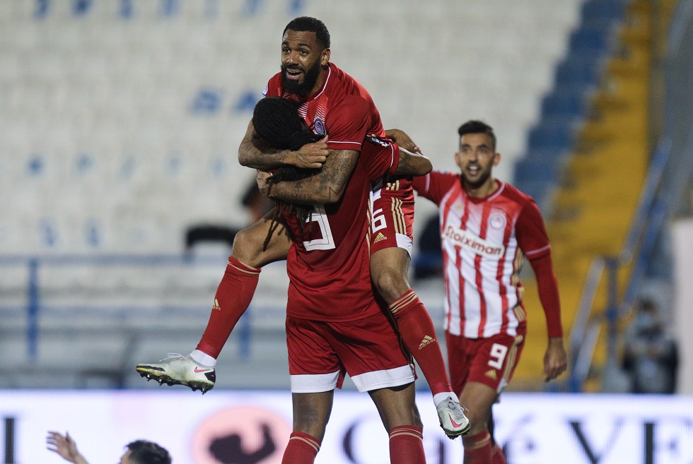 Superleague : Δεν κατεβάζει ταχύτητα ο Ολυμπιακός