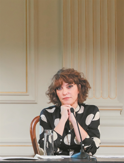 Η Eρι Κύργια στο τιμόνι του Εθνικού Θεάτρου