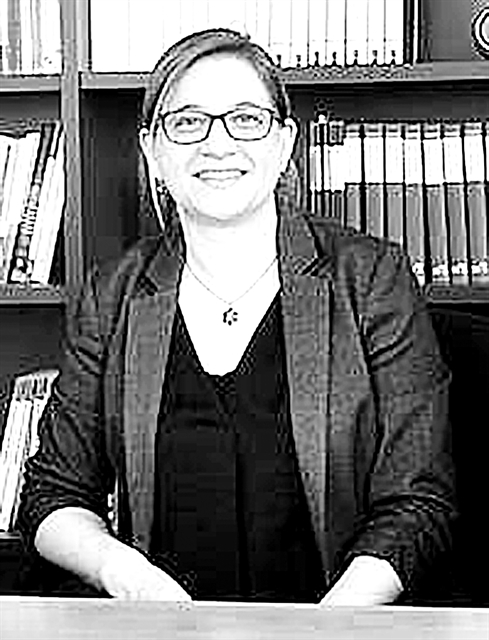 Μόνοι σε ακυβέρνητο μπαλκόνι