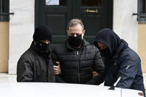 Η αποκαθήλωση του Λιγνάδη – Από τις φήμες για τον βίο του, στο κατηγορητήριο για βιασμό ανηλίκων κατά συρροή