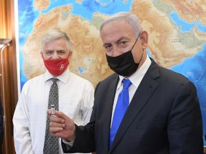 Τι λέει ο δημιουργός του «θαυματουργού» ισραηλινού φαρμάκου