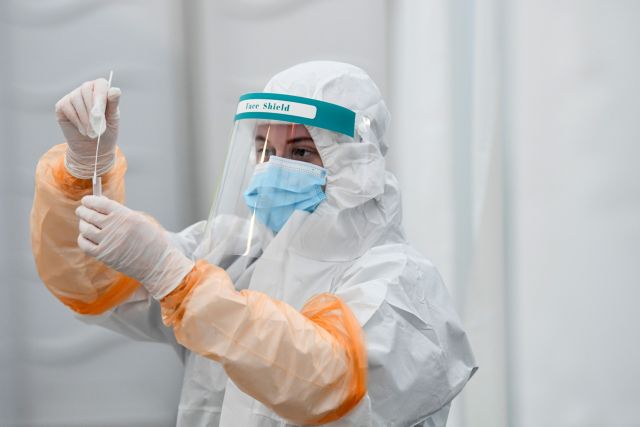 Κοροναϊός : Στα 205 τα κρούσματα του μεταλλαγμένου ιού