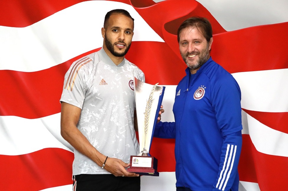 Τα σάρωσε όλα ο Ολυμπιακός του Μαρτίνς