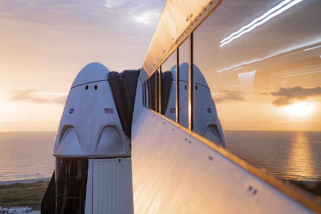 Η SpaceX προανήγγειλε την πρώτη τουριστική πτήση της στο Διάστημα