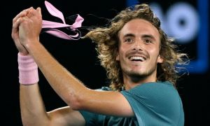 Ο Τσιτσιπάς καθάρισε με χαρακτηριστική ευκολία τον Σιμόν και προκρίθηκε