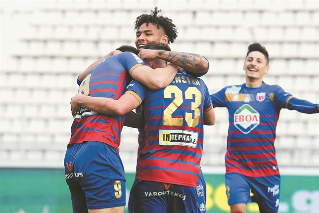 Συνεχίζει ακάθεκτος ο Βόλος