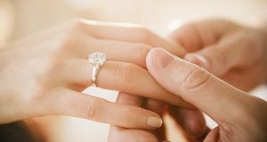 Θεσσαλονίκη : Μία σύλληψη και πρόστιμα για αρραβωνιάσματα με 15 προσκεκλημένους