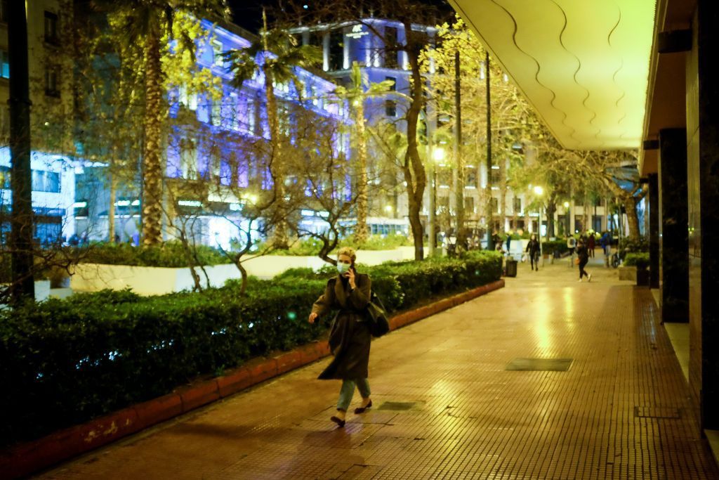 Lockdown στην Αττική… έως την Καθαρά Δευτέρα και άνοιγμα της αγοράς 8 ή 16 Μαρτίου