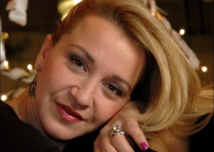 H Μελίνα Κυριακοπούλου καταγγέλλει και αυτή τον γνωστό σκηνοθέτη