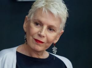 Ελενα Ακρίτα : Επίθεση στον Κουτσούμπα για την περίοδο Στάλιν