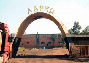 Εργαζόμενοι της ΛΑΡΚΟ εγκλωβίστηκαν επί 16 ώρες στο εργοστάσιο στη Λάρυμνα λόγω του χιονιά