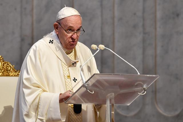 Πάπας Φραγκίσκος : Διόρισε την πρώτη γυναίκα σε υψηλό πόστο στη Σύνοδο των Επισκόπων