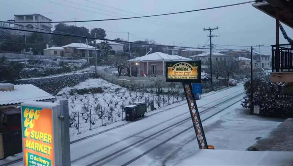Ζάκυνθος: Προβλήματα στο οδικό δίκτυο λόγω της πυκνής χιονόπτωσης
