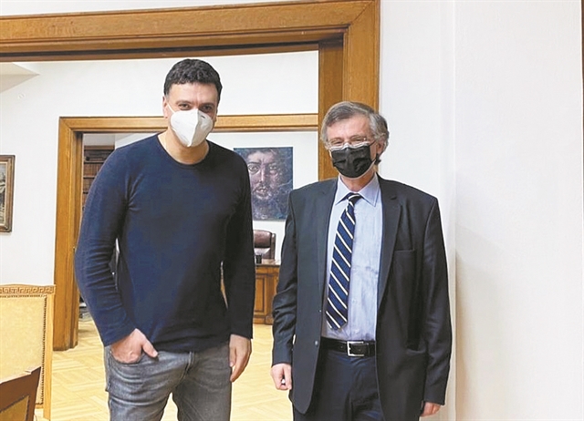 Νέα ευρωπαϊκή «γραμμή» για τα εμβόλια