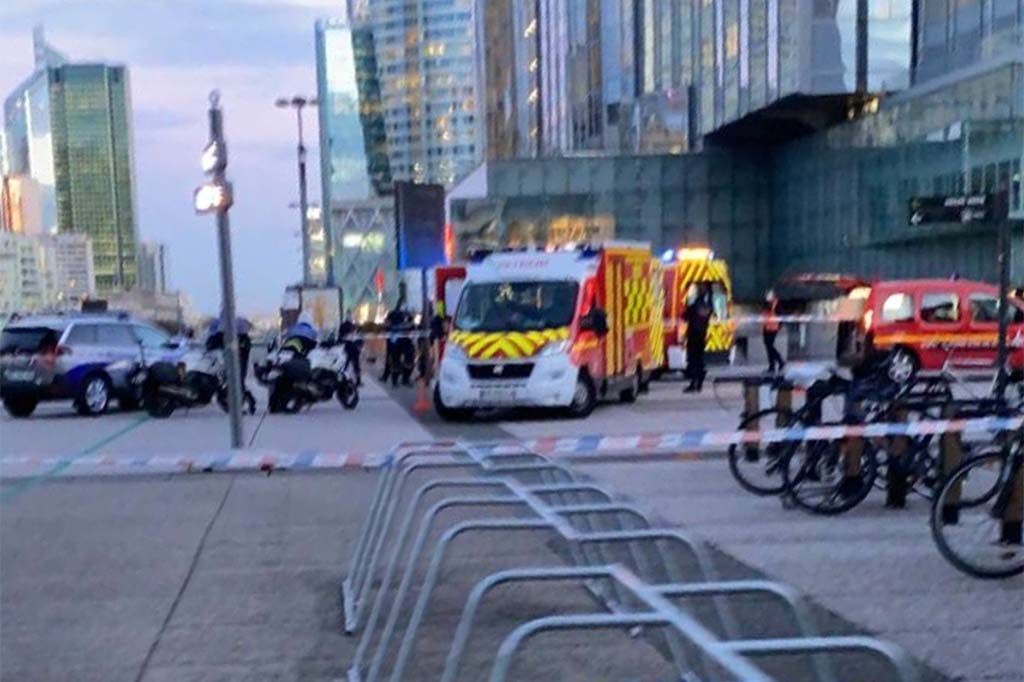 Παρίσι : Φορτηγό παρέσυρε πεζούς