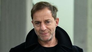 Δημήτρης Λιγνάδης : Θύελλα μετά τη δήλωση Μενδώνη περί «επικίνδυνου ανθρώπου»