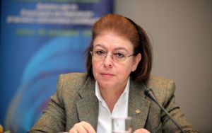 Μενδώνη για Λιγνάδη : Ο καθένας επιλέγει πώς θα υπερασπιστεί τον εαυτό του