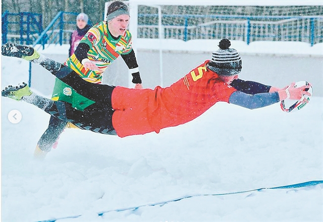 Υπόκλιση Μπαράλες σε Ελ Αραμπί