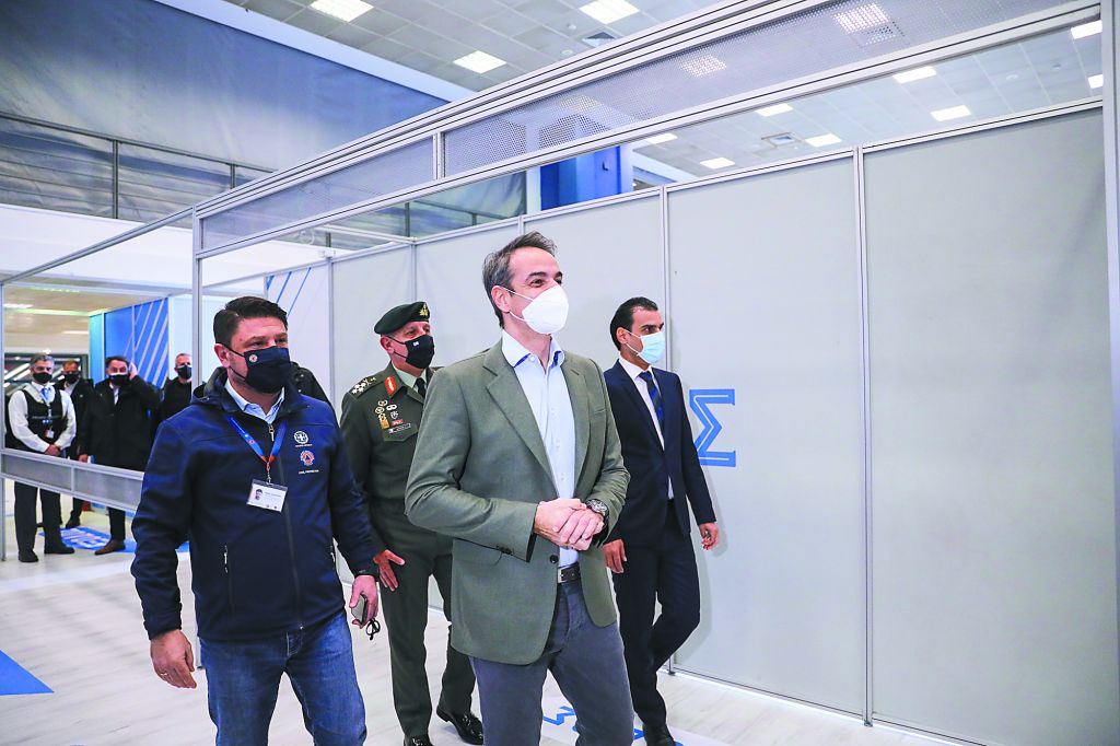 Πάνω από 300.000 εμβολιασμοί τον μήνα στα mega hubs σε Αθήνα – Θεσσαλονίκη