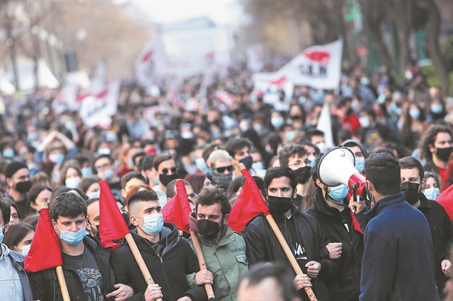 Φοιτητικές πορείες σε Αθήνα και Θεσσαλονίκη