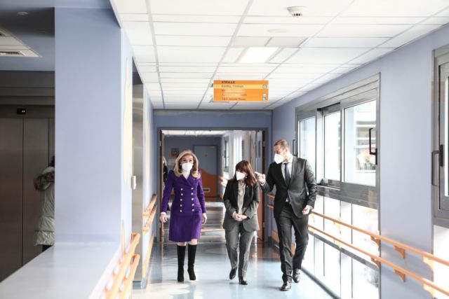 Την Ογκολογική Μονάδα Παίδων «Μ. Βαρδινογιάννη-ΕΛΠΙΔΑ» επισκέφτηκε η Σακελλαροπούλου