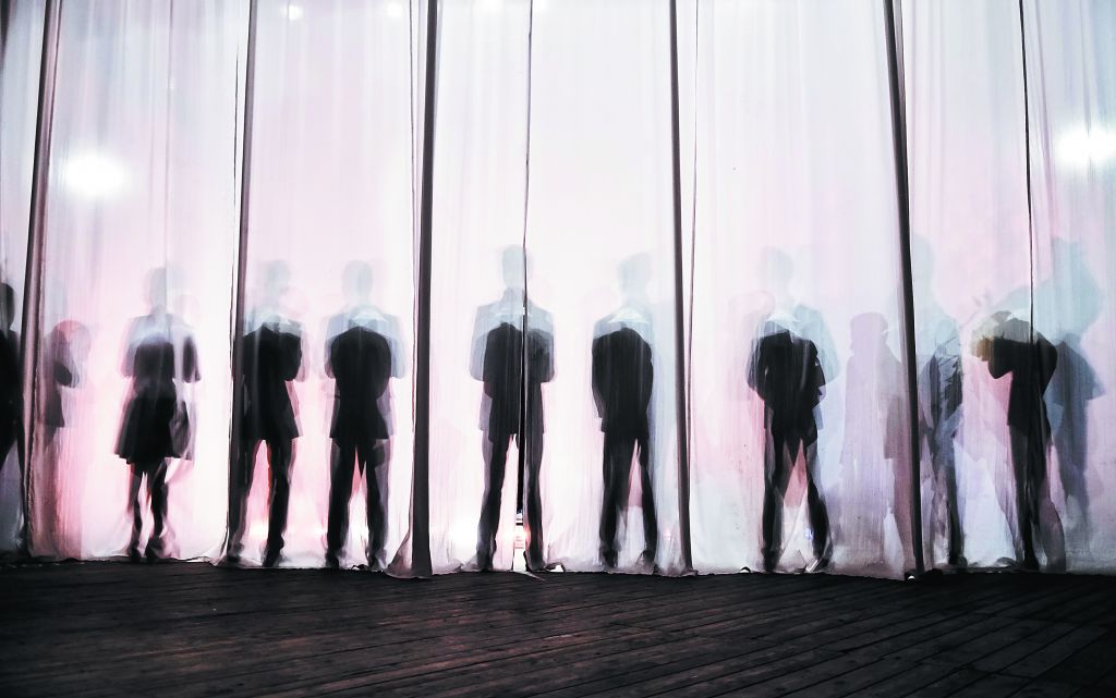 Φουσκώνει το κίνημα των καταγγελιών