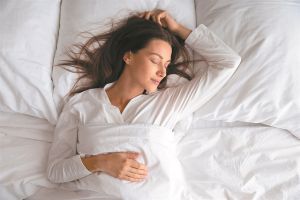 O ύπνος ξορκίζει τα εγκεφαλικά και τις καρδιοπάθειες