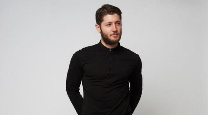 Θάνος Κρομμύδας: Σκηνοθέτης μου είπε πως πρέπει να είμαι δικός του…