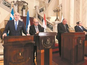 Ζητούν αμοιβαία διάθεση για συμβιβασμό