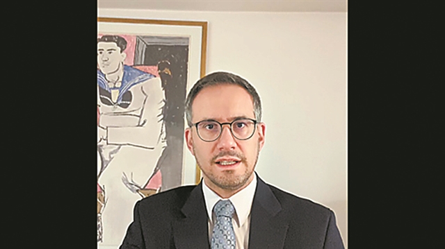 Ουραγοί στην υπογειοποίηση των καλωδίων της ΔΕΗ