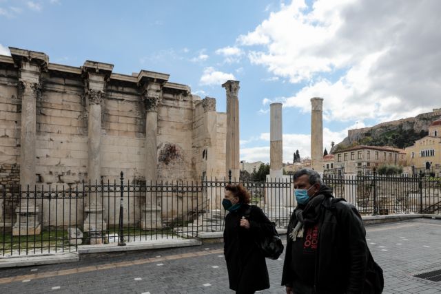 Δύσκολη νύχτα στα εφημερεύοντα νοσοκομεία της Αθήνας – Τι λέει στο Mega ο Δημόπουλος για κρούσματα και μέτρα