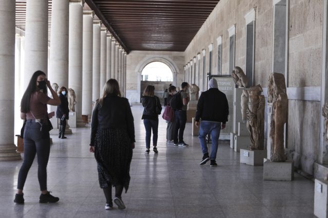 Τζανάκης : Περιμένουμε έως 70 νεκρούς την ημέρα και 750 στις ΜΕΘ