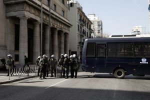 Σε αστυνομικό κλοιό το ΑΠΘ – Πιθανή επέμβαση στην Πρυτανεία