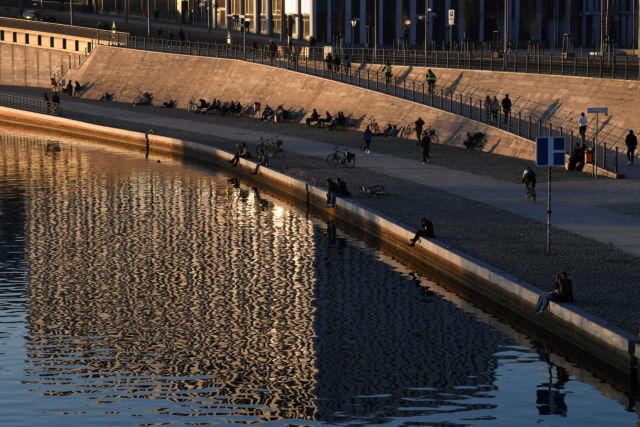 Γερμανία : 418 θάνατοι και πάνω από 9.000 κρούσματα κοροναϊού σε 24 ώρες