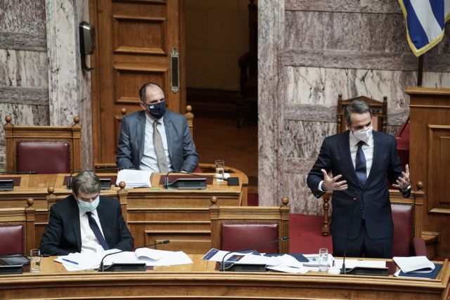 Μητσοτάκης σε Τσίπρα: Το πολιτικό σας βιογραφικό γράφεται πάνω στις πλατείες των αγανακτισμένων