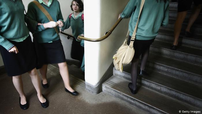 Μεγάλη Βρετανία: «Κουλτούρα βιασμού» σε εκπαιδευτικά ιδρύματα
