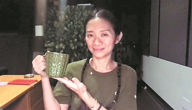 Παλιότερες δηλώσεις της Κλόε Ζάο «καίνε» το «Nomadland» στην Κίνα