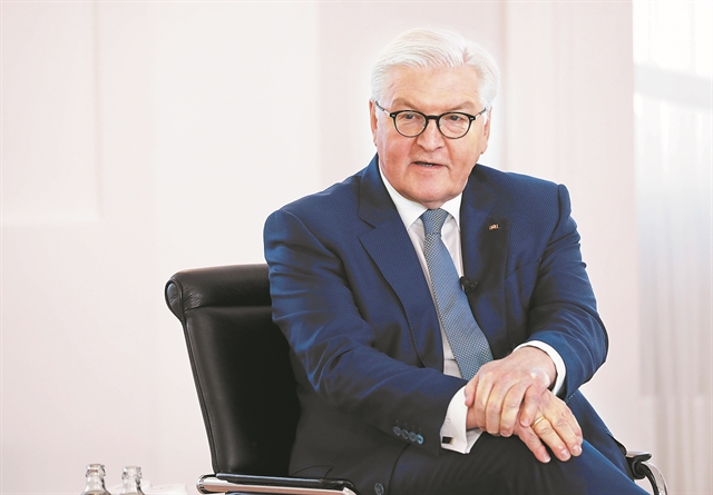 Ο δύσκολος τοκετός της νέας εξωτερικής πολιτικής του Βερολίνου