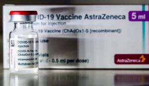 Εμβόλιο AstraZeneca: Συνεχίστε τους εμβολιασμούς λέει ο ΠΟΥ