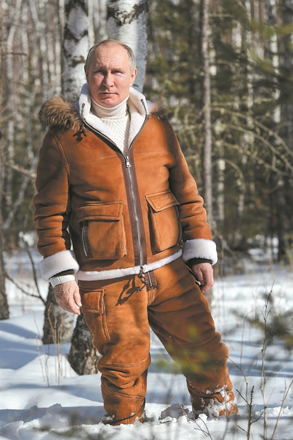 Μακριά από τις κάμερες ο εμβολιασμός του Πούτιν